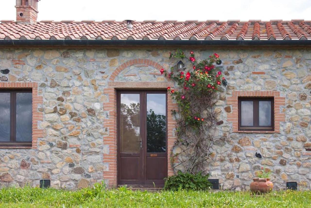 Agriturismo Fattoria Di Statiano 포마란체 외부 사진